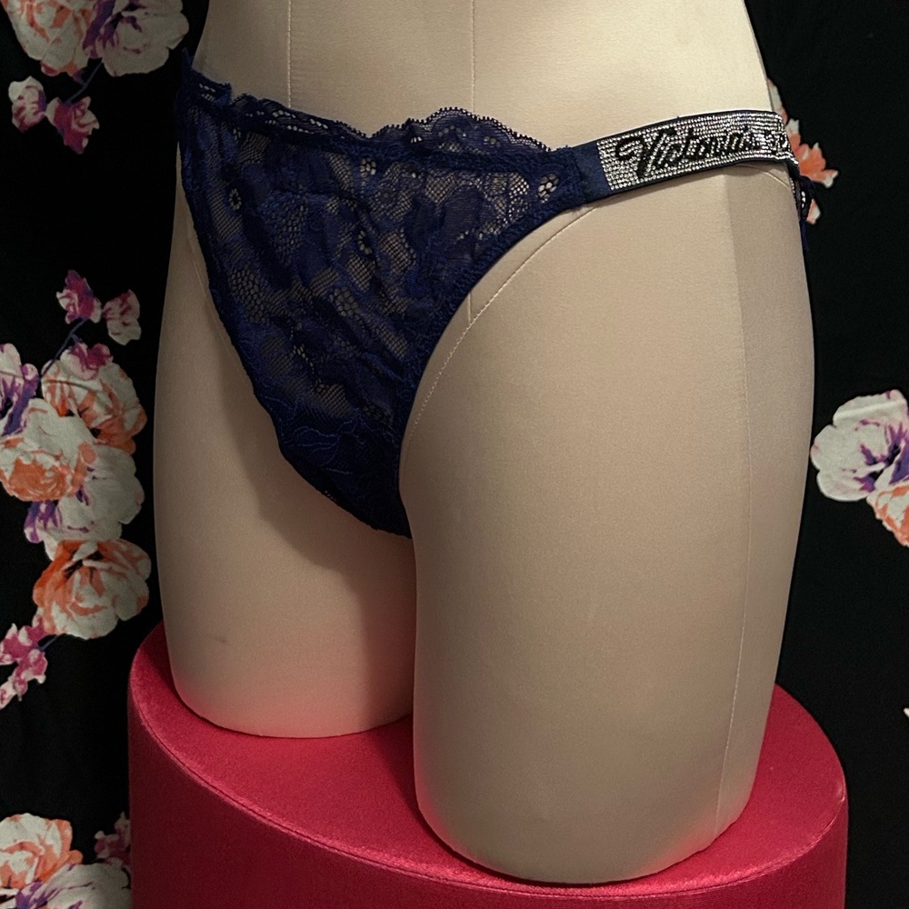 Very sexy rhinestones strap & lace panty